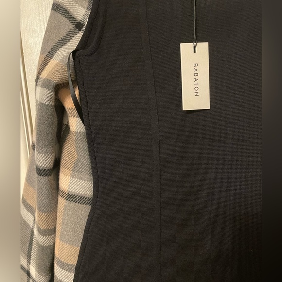 Scupt Knit Seamed Dress - Picture 7 of 7